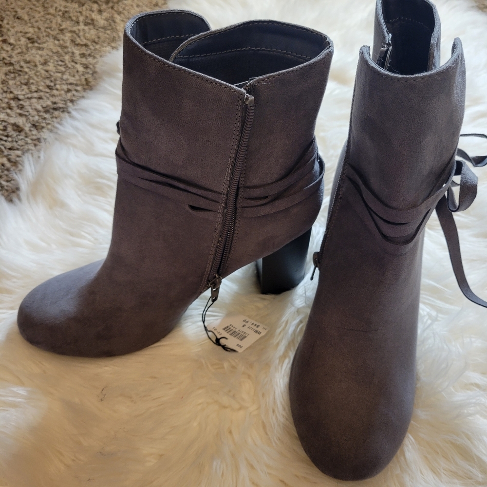 Christian Siriano Grey Boots